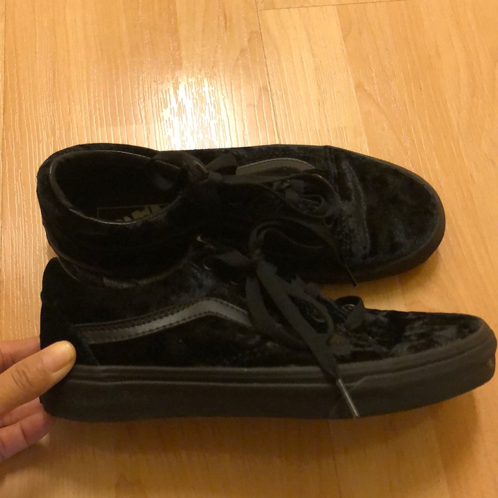 Vans Black Velvet Old School women’s size 7